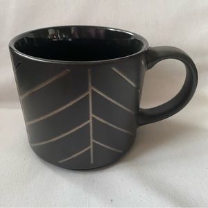 Potter’s Corner Mug Black And Gold NWOT